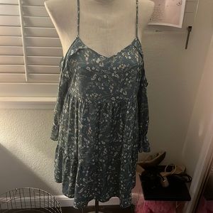Flowered blue dress